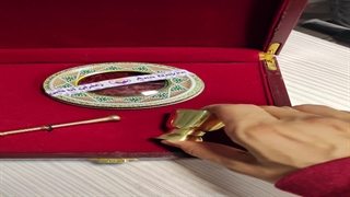 جعبه کادویی زعفران – ۴ گرم زعفران سوپرنگین – کد 1604 - فروشگاه زعفران آنا قاین