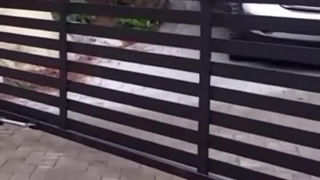 ساخت انواع درب اتوماتیک پارکینگ (تولید انواع درب ریلی)