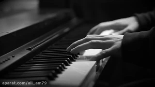 هیچی به اندازه پیانو روحمو نوازش نمیکنه.