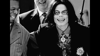 تو همه چیت قشنگه): کپشن