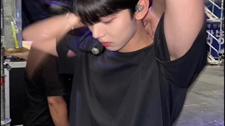 ⭒ آپدیت توییتر گروه ZeroBaseOne با `هان یوجین`