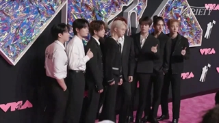 STRAY KIDS در فرش قرمز مراسم VMA