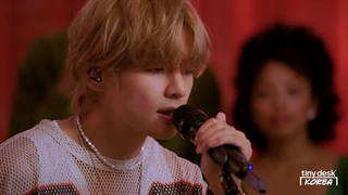 اجرای تهیونگ (BTS) در Tiny Desk Korea♡♡
