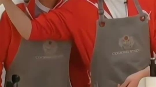 جوری‌ک اینقدر کیوت رفتار میکنه باعث میشه همونجا زمینو گاز بزنم...