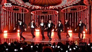 فنکم گروهی اکسو برای اجرای cream soda در اینکیگایو