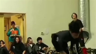 برادرتو اجاره نمیدی؟...