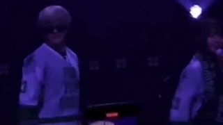 اجرای آهنگ lazy از جین جین و یوجونگ عضو سابق ویکی میکی در فن کنسرت سولوش