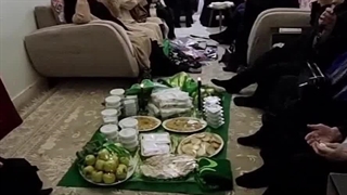 سفره حضرت رقیه (س) مراسم ششم ماه وصیت مادرم در خانه پدری ۱۴۰۴/۳/۱۲