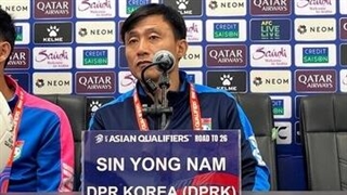 سرمربی کره شمالی: به ما گفته بودند بازی در مشهد است