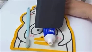 استند خمیر دندان پیچی